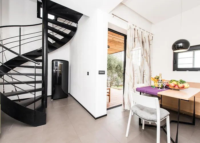 Luxury Itana With Private Pool And Sea View Villa *