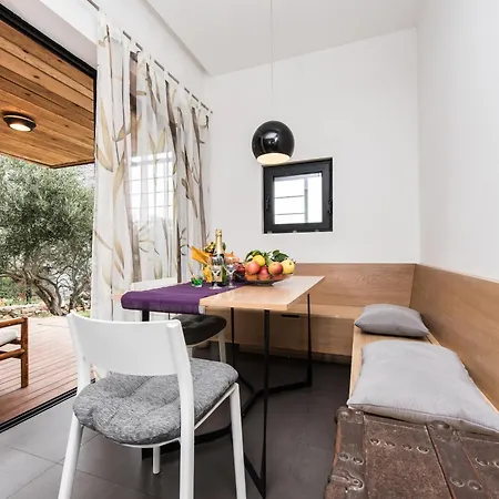 Luxury Itana With Private Pool And Sea View 빌라